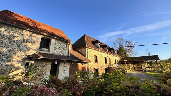 NOAILLES PROCHE PROPRIETE 10 PIECES SEJOUR DOUBLE SALON 6 CHAMBRES 3 GARAGES JARDIN CLOS DE 8440M² ENV.