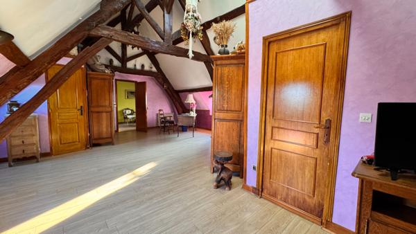 NOAILLES PROCHE PROPRIETE 10 PIECES SEJOUR DOUBLE SALON 6 CHAMBRES 3 GARAGES JARDIN CLOS DE 8440M² ENV.