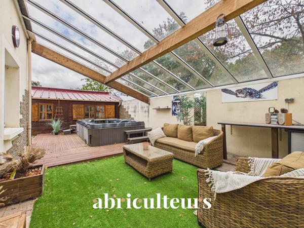 Maison de plain-pied de 140 m² 4 chambres -5 parking Saint-Jean-de-Boiseau (44640)