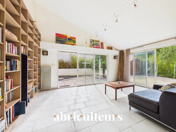 Maison de plain-pied de 140 m² 4 chambres -5 parking Saint-Jean-de-Boiseau (44640)
