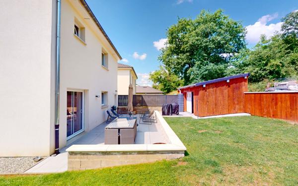 Maison à vendre    5 pièces •  Bertrange