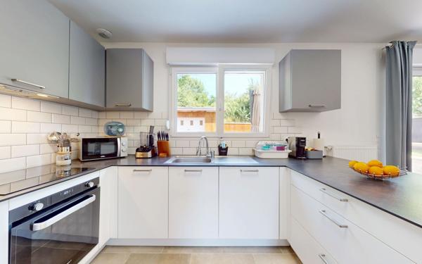 Maison à vendre    5 pièces •  Bertrange