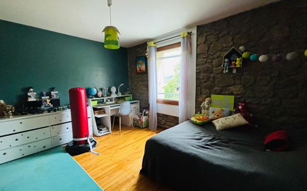 Maison à vendre    8 pièces •  Clérieux