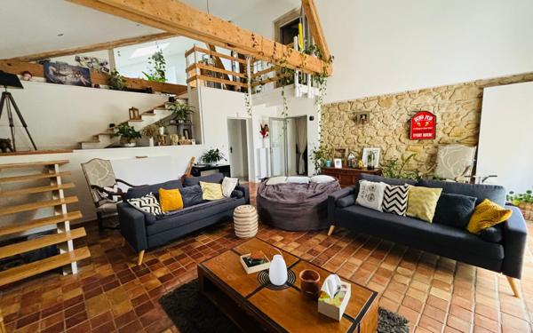 Maison à vendre    8 pièces •  Clérieux