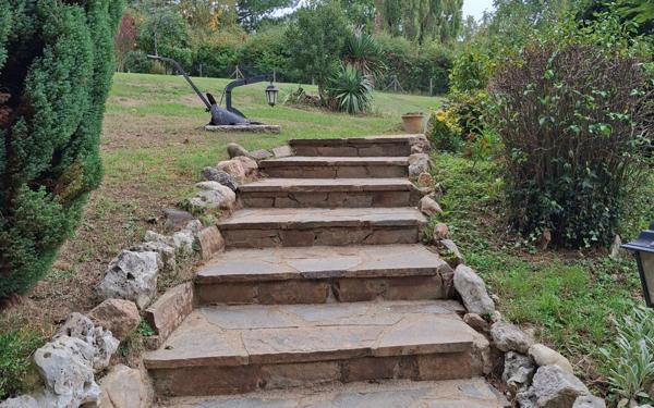 Maison à vendre    5 pièces •  Pont-de-Larn