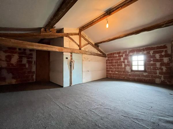 Maison familiale de 135m² avec 5 chambres sur une belle parcelle de près de 7000m²