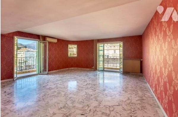 TROIS PIÉCES MENTON CENTRE