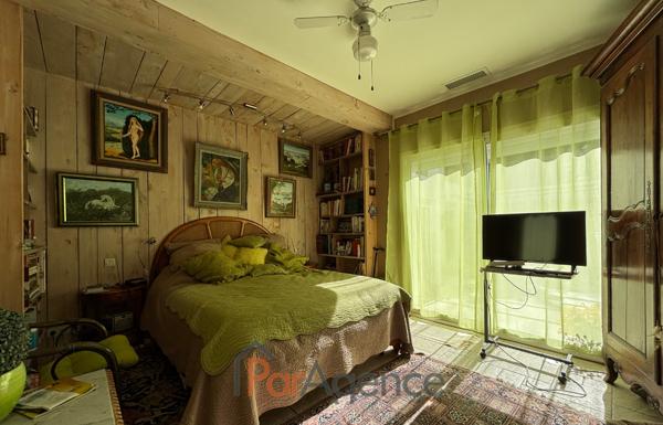 DANS UN ENVIRONNEMENT BOISE AU CALME MAISON 7 PIECES AVEC PI