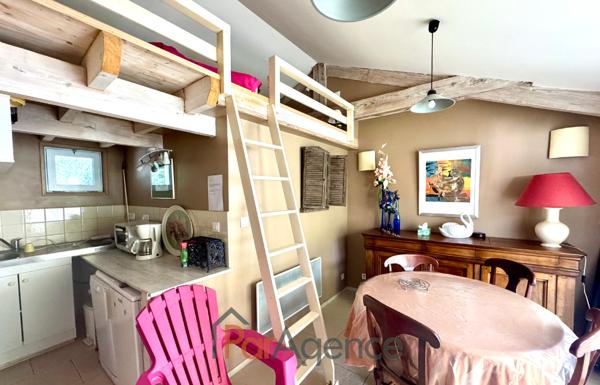 DANS UN ENVIRONNEMENT BOISE AU CALME MAISON 7 PIECES AVEC PI