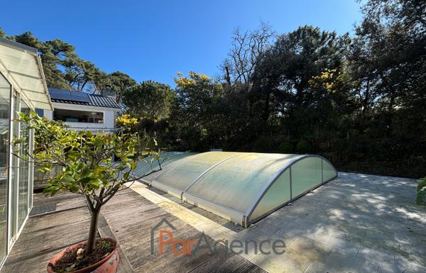 DANS UN ENVIRONNEMENT BOISE AU CALME MAISON 7 PIECES AVEC PI