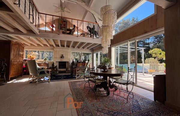 DANS UN ENVIRONNEMENT BOISE AU CALME MAISON 7 PIECES AVEC PI