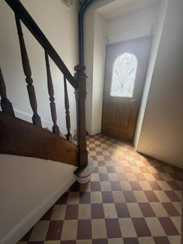 Ensemble immobilier avec local commercial et logement – Idéal investisseur ou projet familial/professionnel