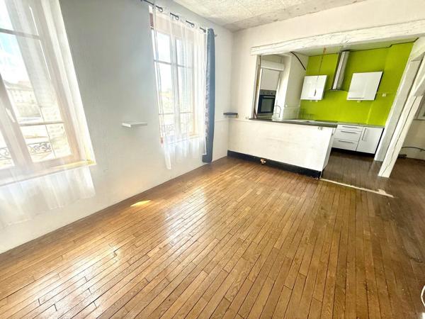 Ensemble immobilier avec local commercial et logement – Idéal investisseur ou projet familial/professionnel