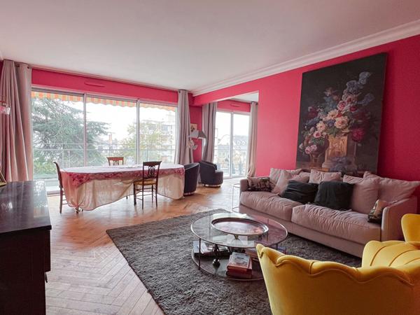 À vendre : Appartement 4 pièces avec garage à Angers - Place du Lycée