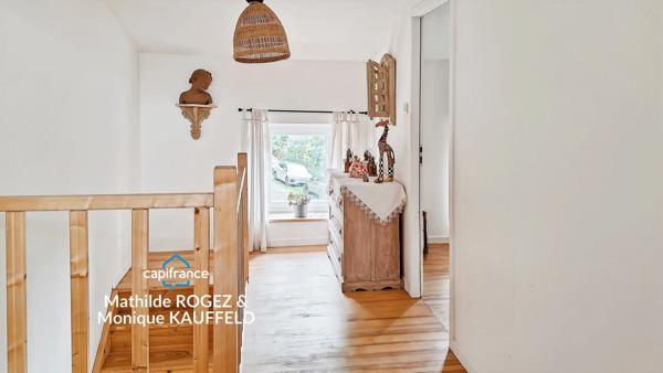 CUNLHAT – ENSEMBLE IMMOBILIER AVEC 2 MAISONS, JARDINS ET DÉPENDANCES – PROCHE GOLF
