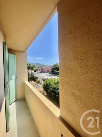 Appartement F2 à vendre  2 pièces - 45,31 m 2   ST CYR SUR MER  - 83