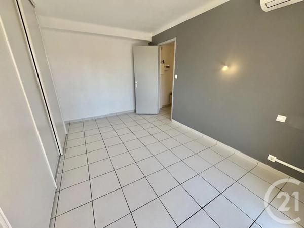 Appartement F2 à vendre  2 pièces - 45,31 m 2   ST CYR SUR MER  - 83