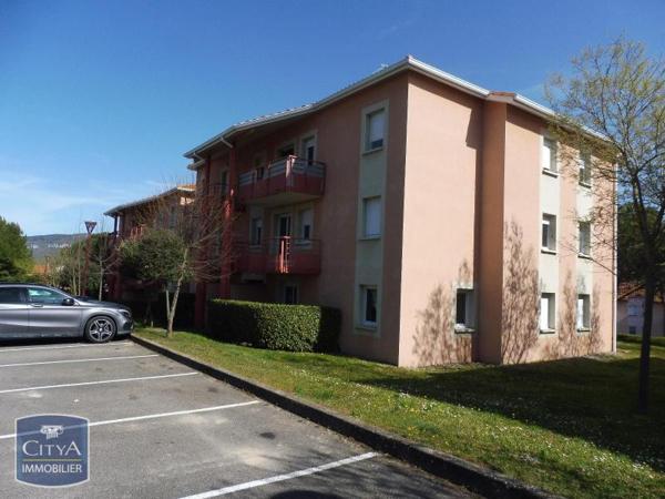 Appartement à louer 2 pièces 48.7m²