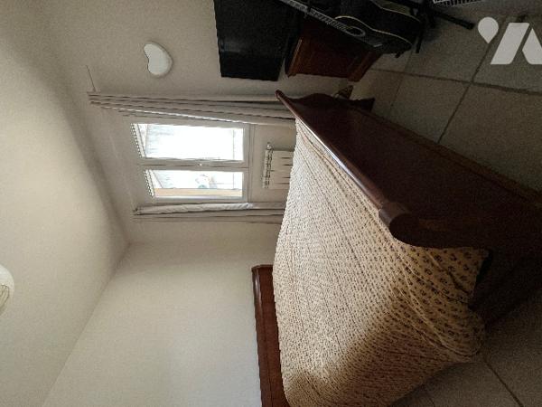 Beaucaire maison d'environ 121 m² sur un terrain clos et arboré de 834 m².