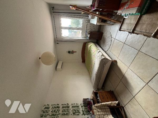 Beaucaire maison d'environ 121 m² sur un terrain clos et arboré de 834 m².