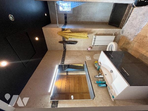 Beaucaire maison d'environ 121 m² sur un terrain clos et arboré de 834 m².