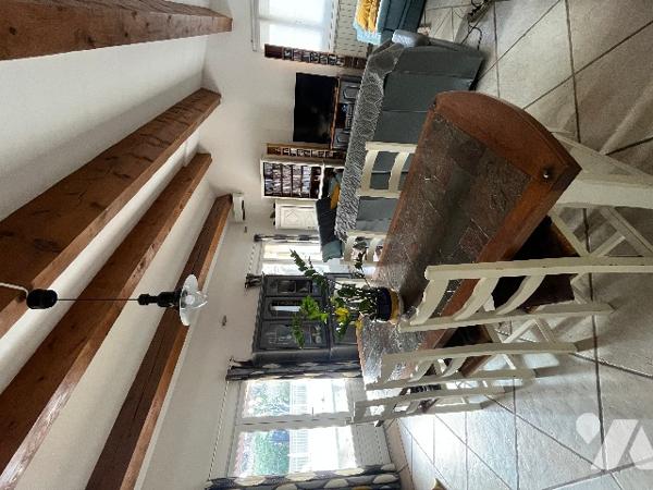 Beaucaire maison d'environ 121 m² sur un terrain clos et arboré de 834 m².