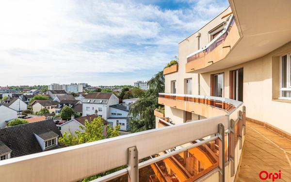 Appartement à vendre    3 pièces • 75 m2 Reims