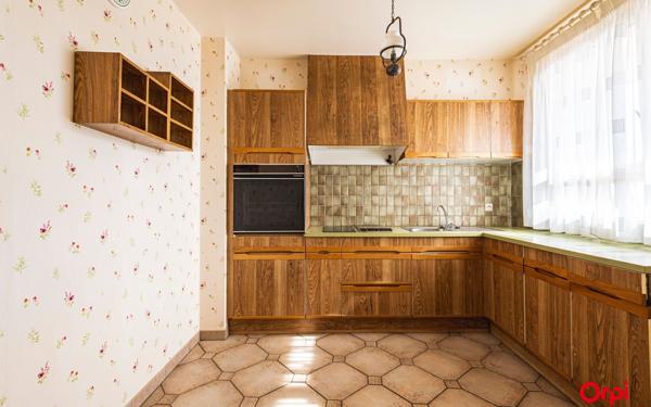Appartement à vendre    3 pièces • 75 m2 Reims