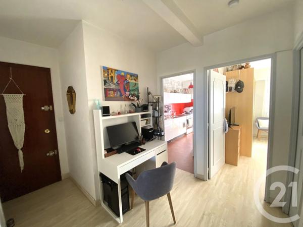 Appartement F2 à vendre  2 pièces - 51 m 2   VENCE  - 06