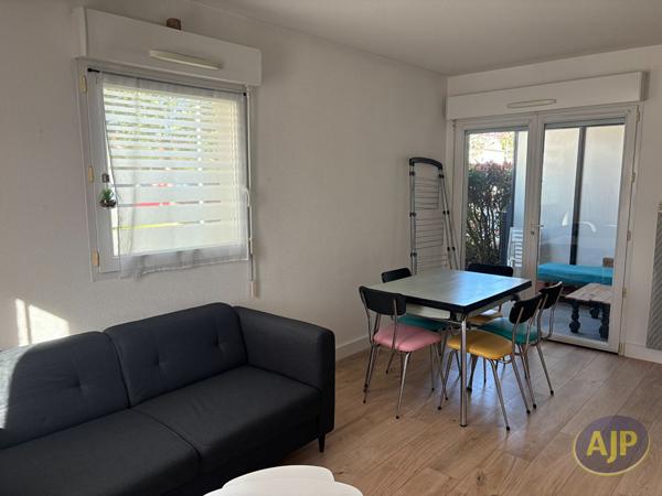 Appartement à louer Cholet : 3 pièces, 54m² avec 2 chambre(s) à 657€ - AJP Immobilier Cholet