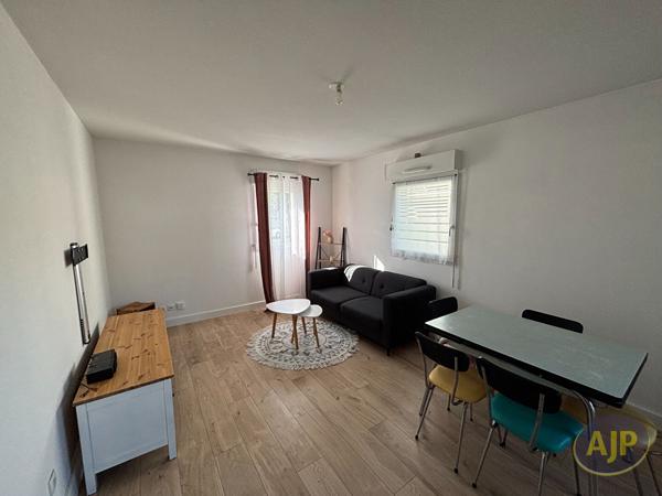 Appartement à louer Cholet : 3 pièces, 54m² avec 2 chambre(s) à 657€ - AJP Immobilier Cholet