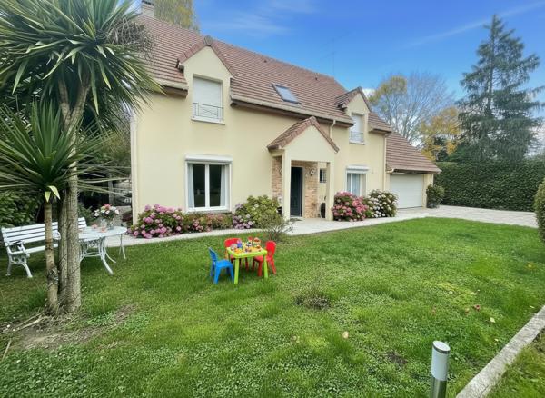 Maison à Verrières-le-Buisson, 5 chambres et double garage, Proche lycée Sophie Barat- DPE C.