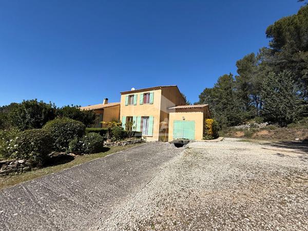 A VENDRE 13530 TRETS MAISON TYPE 6 DE 180M² PISCINE GARAGE SUR 7500 M² DE TERRAIN CABANON