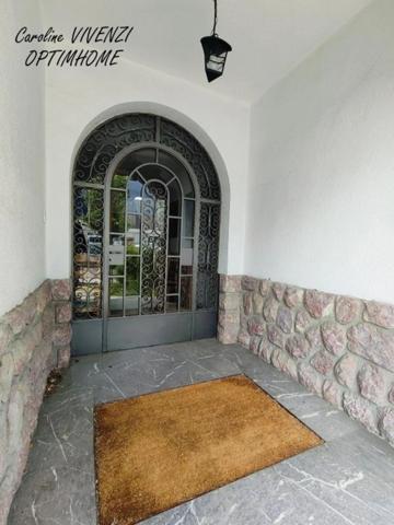 Grande maison (219m²) sur PRADES, (66)