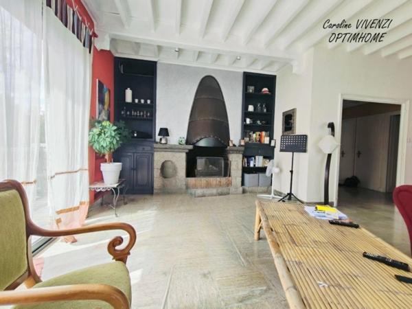 Grande maison (219m²) sur PRADES, (66)