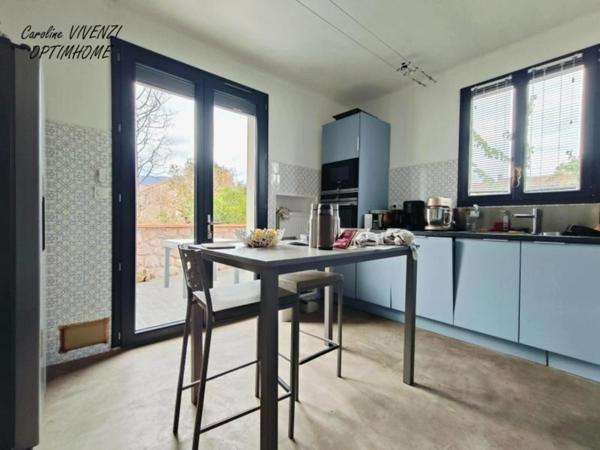 Grande maison (219m²) sur PRADES, (66)