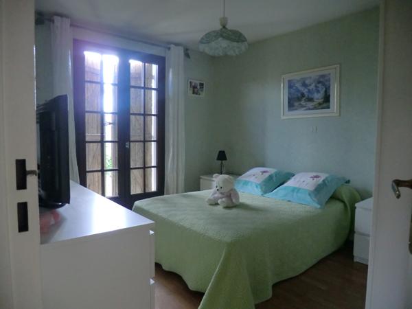 Vinay (38470) Villa 7 Pièces de 140 m² avec appartement T2 en sous-sol sur terrain de 1700 m².