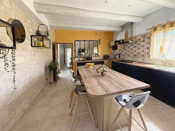 Villa d'exception avec piscine 4 chambres 182 m2 - Malijai 04350