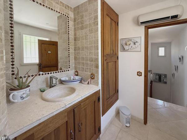 Villa d'exception avec piscine 4 chambres 182 m2 - Malijai 04350