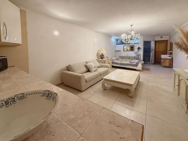 Villa d'exception avec piscine 4 chambres 182 m2 - Malijai 04350