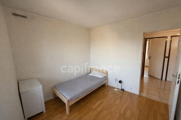 Appartement 4 pièces avec double balcon – Le Bourget (93350)