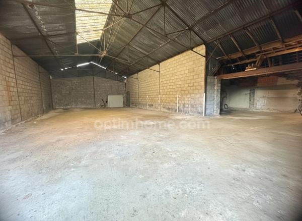 GARAGE 375m² LA SUZE SUR SARTHE