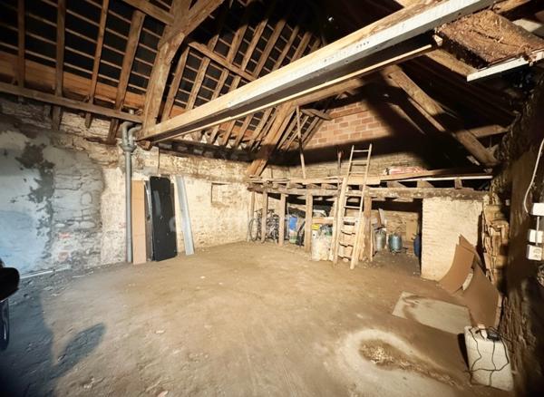 GARAGE 375m² LA SUZE SUR SARTHE