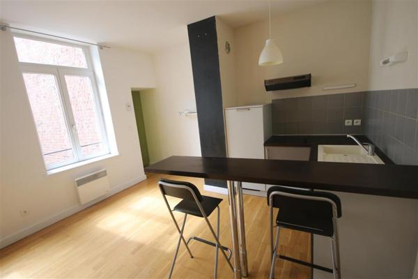 A LOUER : T2 à LILLE • Rue du Sec Arembault - LILLE-CENTRE • 780 € CC • Réf. 51-21