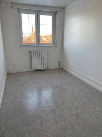 Maison de ville à louer à Saint-Jans-Cappel dans le Nord (59270), ref : FLOCSJC824