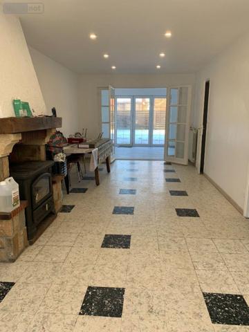 Maison de ville à louer à Saint-Jans-Cappel dans le Nord (59270), ref : FLOCSJC824