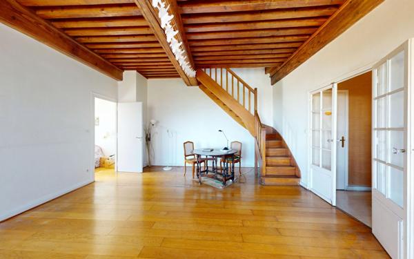 Appartement à vendre    5 pièces • 105,77 m2 Lyon 4