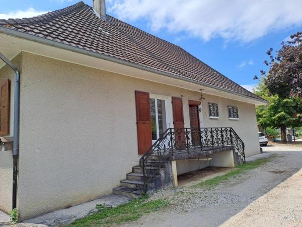 A VENDRE MAISON INDIVIDUELLE 159 m² SAINT LAURENT DU PONT 38380