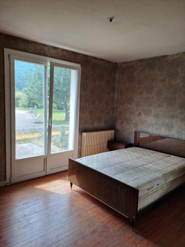 A VENDRE MAISON INDIVIDUELLE 159 m² SAINT LAURENT DU PONT 38380