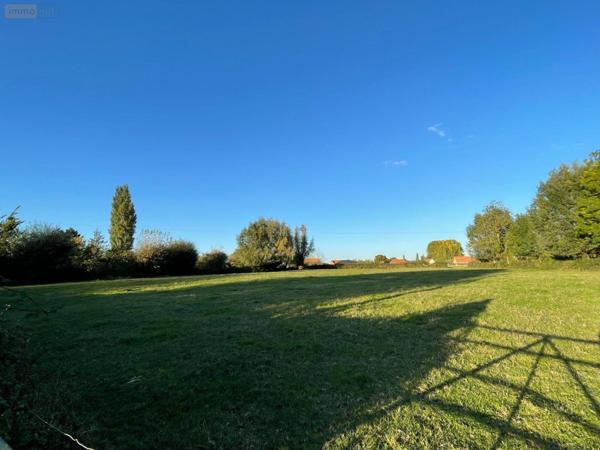 Terrain à Batir à vendre à Aire-sur-la-Lys dans le Pas-de-Calais (62120), ref : E62AI120